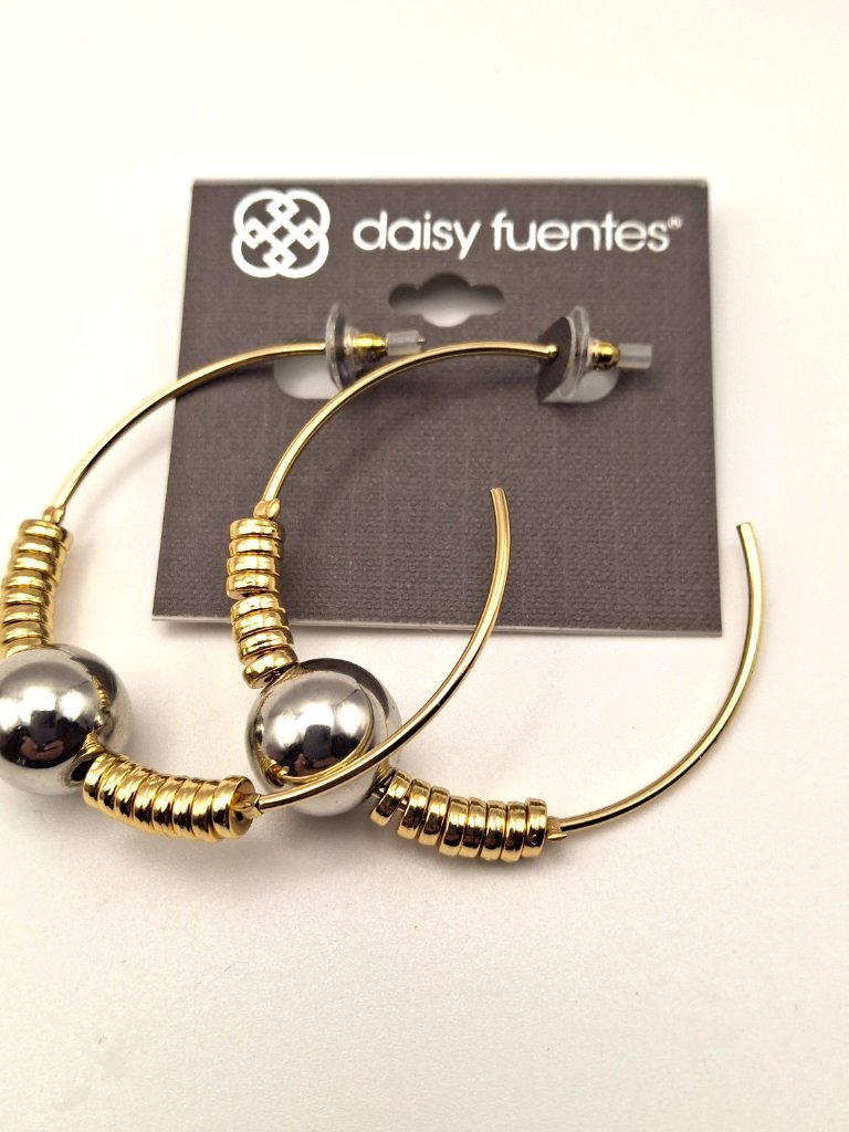 Daisy Fuentes Large Hoop Statement Earrings Gold Tone And Silver Tone Nwt 12$